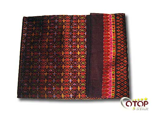 Mudmee Silk Cloth with Khom Fai Raya Pattern — 2