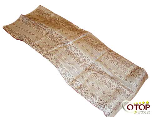 Phrae Wa Silk Garment